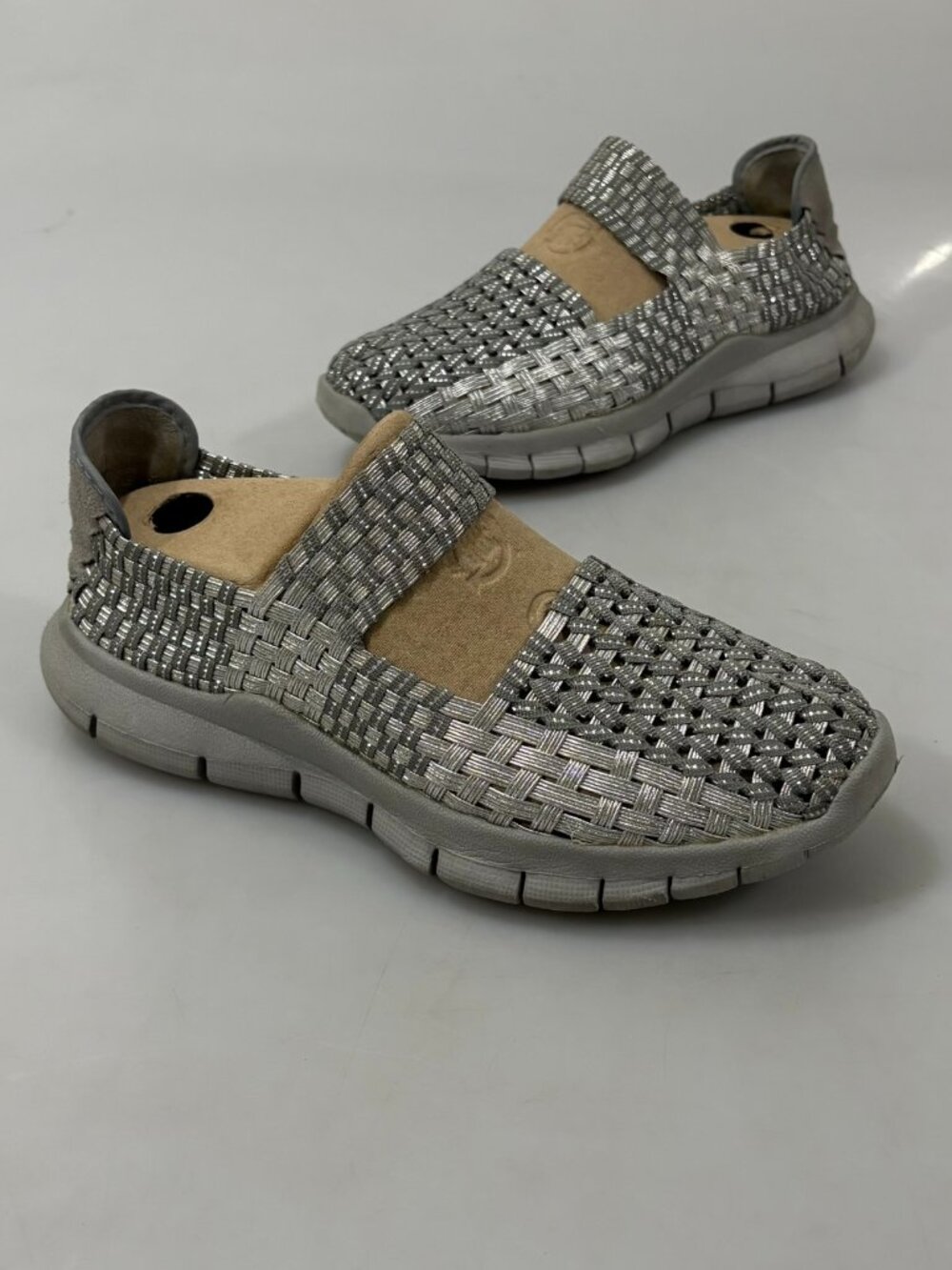Bernie Mev 39EU 8 US Charm Metallic Silver Woven Elastic Mary Jane Flats